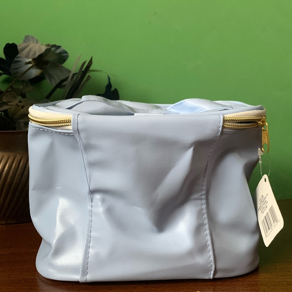*5/$5* NWT Sassy + Chic Blue Large Makeup Bag - Picture 8 of 8
